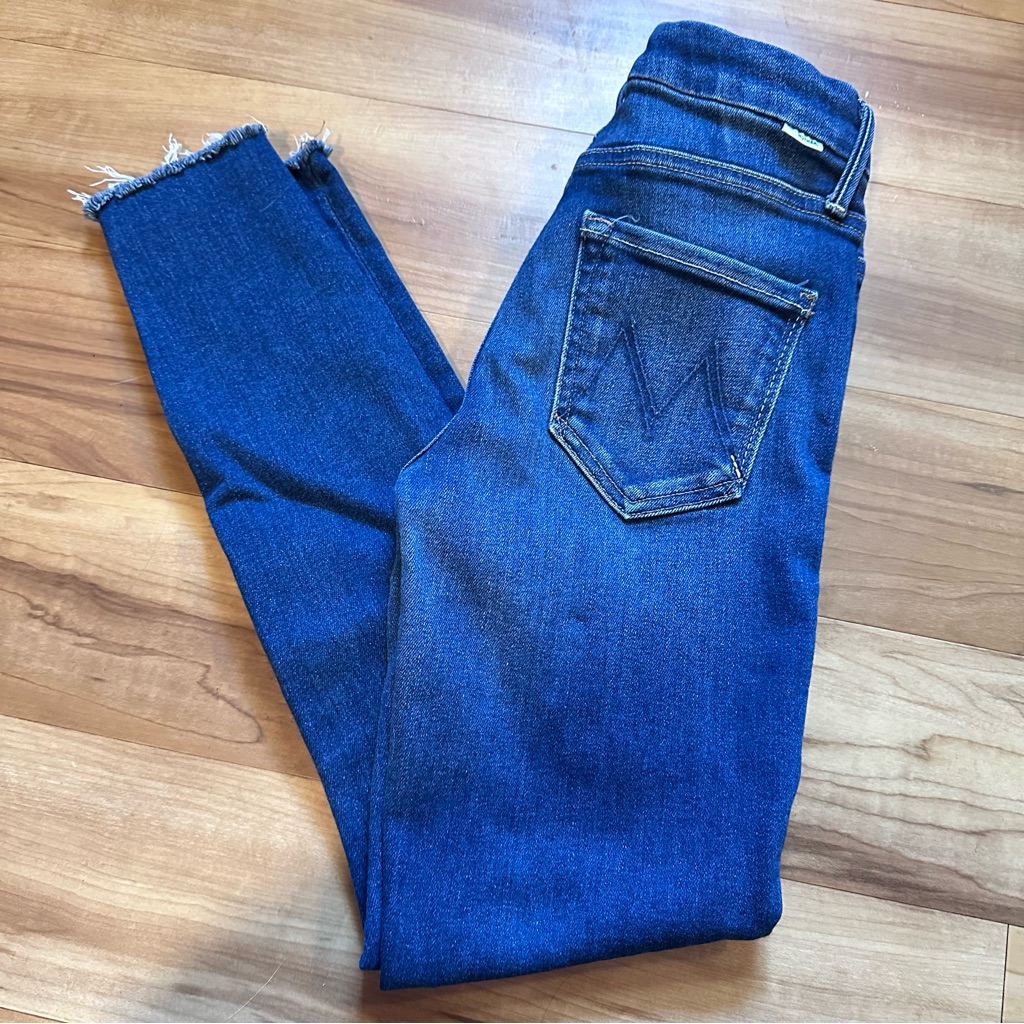 Mother Cropped Denim Jeans In Deep Blue